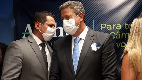 Marcelo Ramos retira candidatura à presidência da Câmara em apoio a Lira