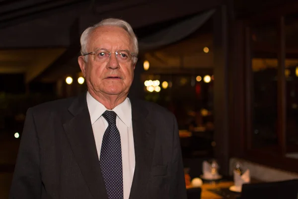 “Foro privilegiado tem que acabar”, diz ex-presidente do STF