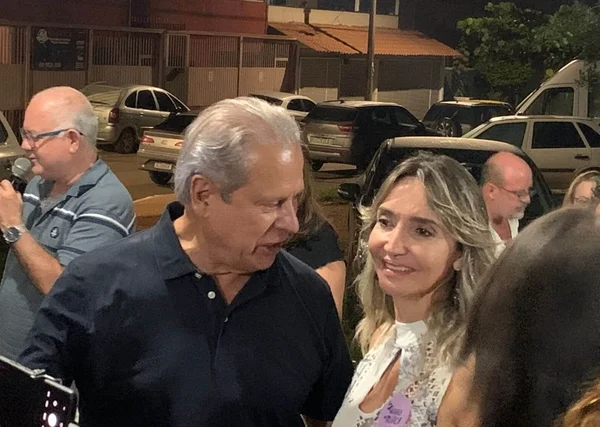 josé dirceu em aniversário brasília