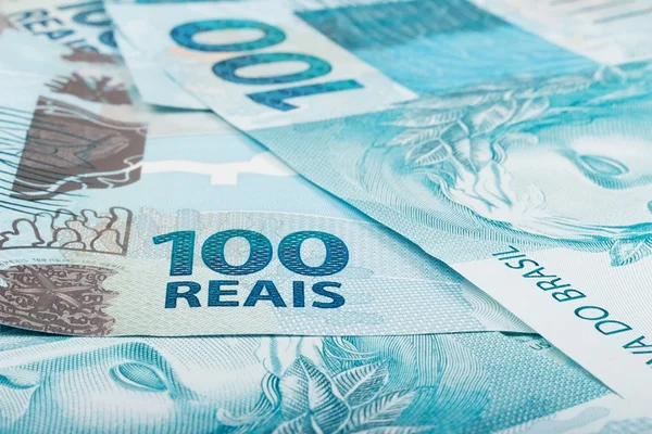 Banco erra e clientes ficam milionários por algumas horas após o Natal