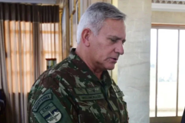 Foto colorida do comandante do Comando Militar do Leste (CML), general de Exército Kleber Nunes de Vasconcellos - Metrópoles