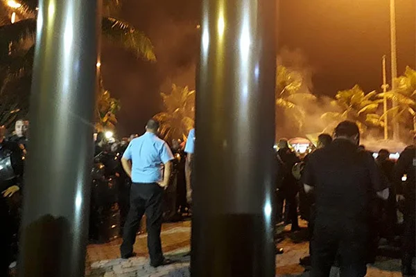 Em carta, condomínio de Bolsonaro orienta: “Evitem sair de carro e receber visitas”