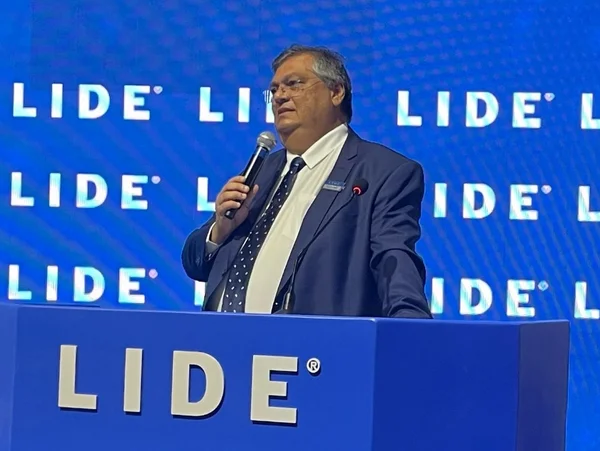 Imagem do ministro da Justiça, Flávio Dino
