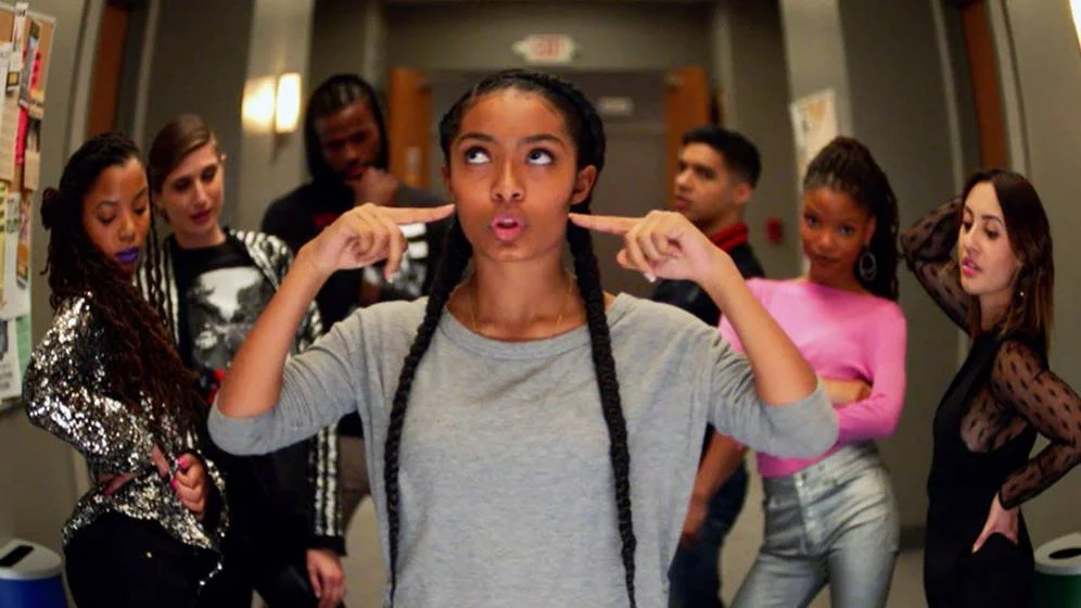 <b>Grown Ish (2018) —</b> A série acompanha a jornada de Zoey na faculdade onde ela conhecerá sexo e drogas, além de fazer novos melhores amigos <b>Grown Ish (2018) —</b> A série acompanha a jornada de Zoey na faculdade onde ela conhecerá sexo e drogas, além de fazer novos melhores amigos