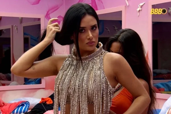 BBB26: Jordana cumpre promessa e faz topless após paredão - Metrópoles