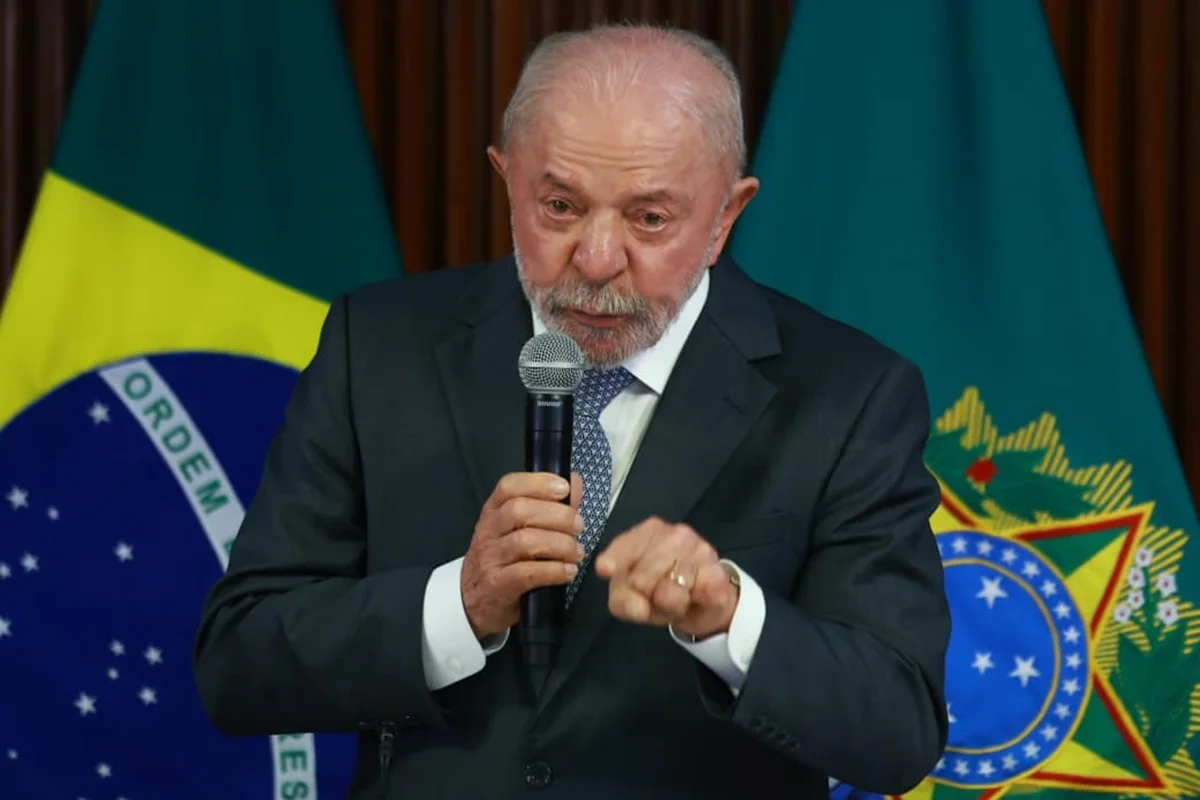 Lula pressiona por fim da escala 6x1 e jornada de 40 horas semanais, mas PEC trava no Senado com Alcolumbre rebatendo 'ultimatos' do PT