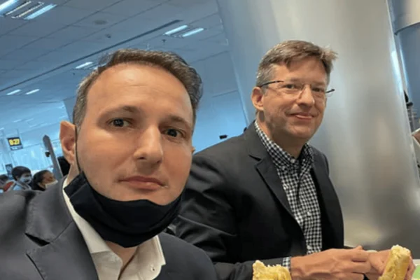 O secretário da Segurança Pública de São Paulo, Guilherme Derrite, e o seu atual chefe de gabinete, coronel Paulo Mauricio Maculevicius Ferreira