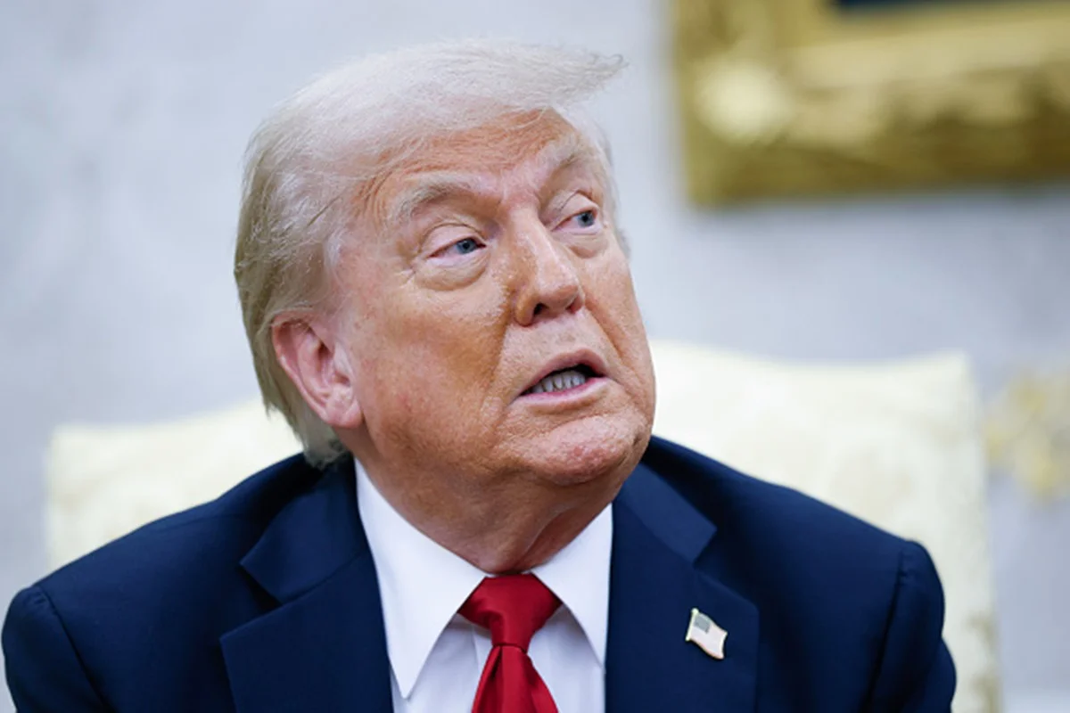 Trump se escondeu para embarcar em voo secreto após ameaça do Irã. Vídeo