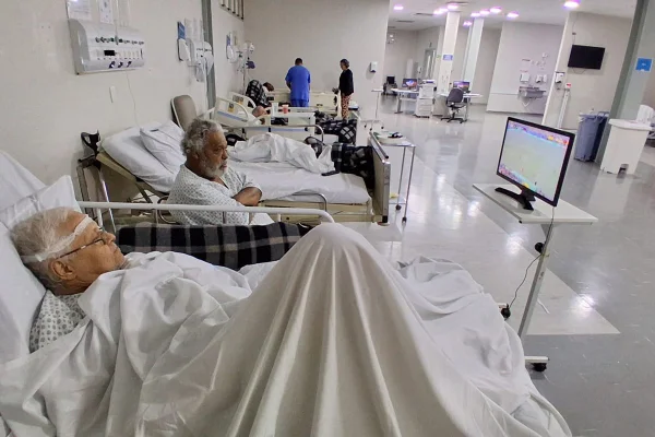Pacientes de hospitais e UPAs acompanham jogos da Copa do Mundo