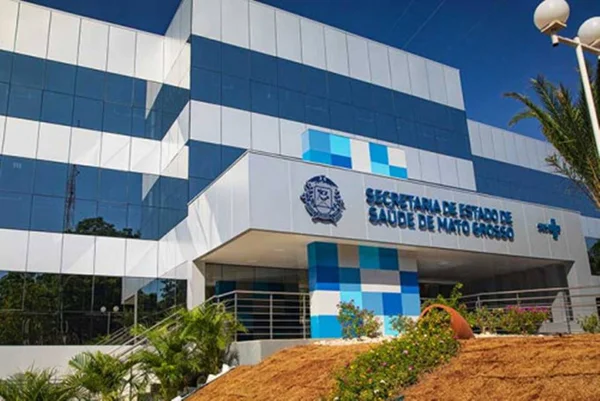 Secretaria de Saúde de MT tem contaminação em massa por Covid
