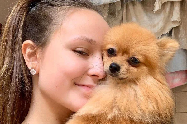 Larissa Manoela faz desabafo emocionante após morte de pet