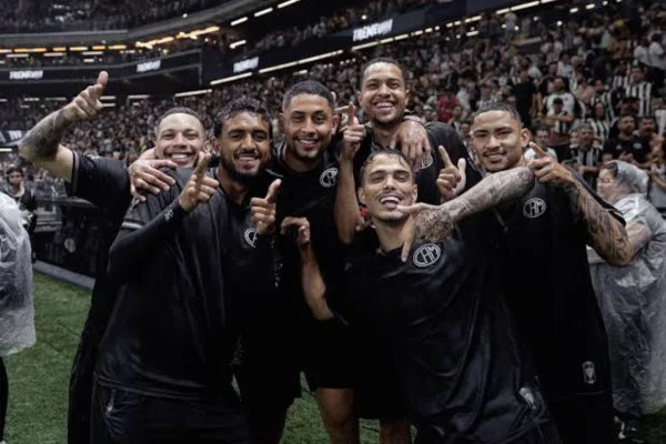 Atlético-MG é multado após gandulas “sumirem” com bolas no clássico mineiro