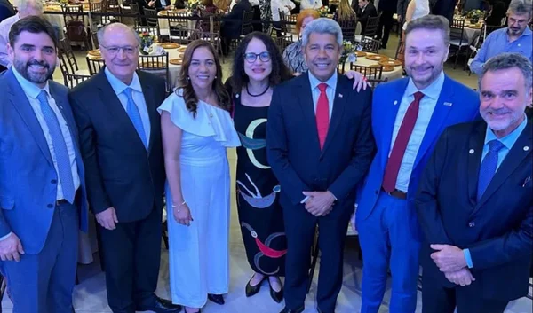 Alckmin janta com o PCdoB