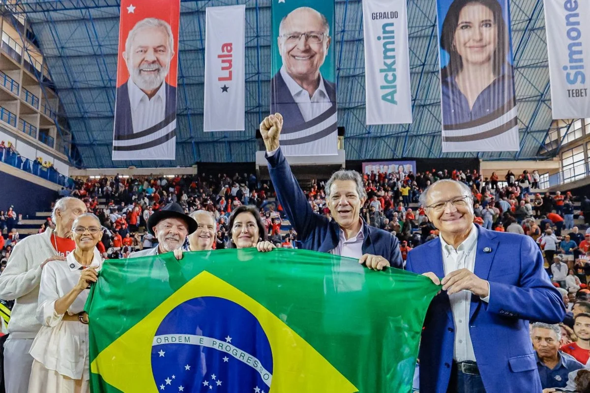 Fernando Haddad, Lula, Geraldo Alckmin, Simone Tebet e Marina Silva Fernando Haddad, Lula, Geraldo Alckmin, Simone Tebet e Marina Silva