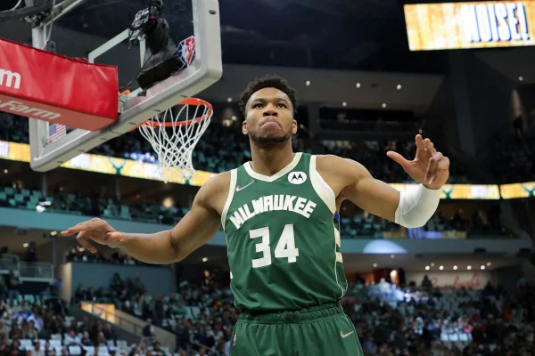 Bucks abrem 4 x 1 e encerram série com os Bulls