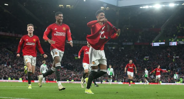 Em jogo épico, United elimina Liverpool e avança na Copa da Inglaterra