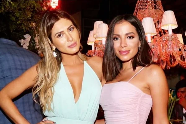 Anitta e Lívia Andrade se aproximam após festa: “Trocaram telefone”