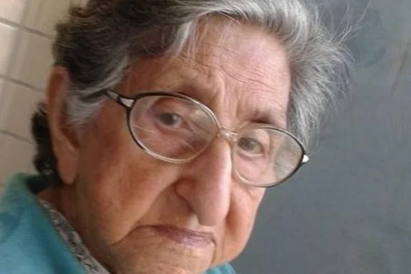 Idosa Edna Cruz, de 94 anos
