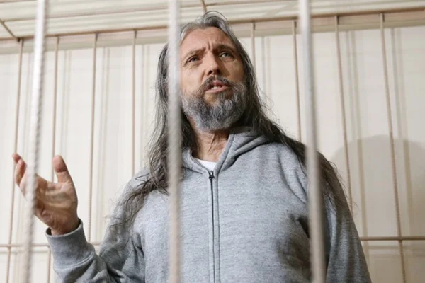 Imagem colorida de "Jesus da Sibéria" -Metrópoles