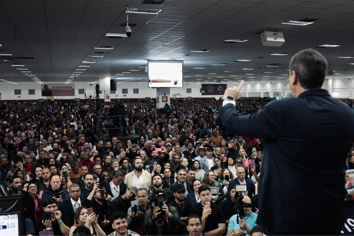 Tarcísio em evento de campanha na Igreja Mundial do Poder de Deus no feriado de 7 de Setembro Tarcísio em evento de campanha na Igreja Mundial do Poder de Deus no feriado de 7 de Setembro