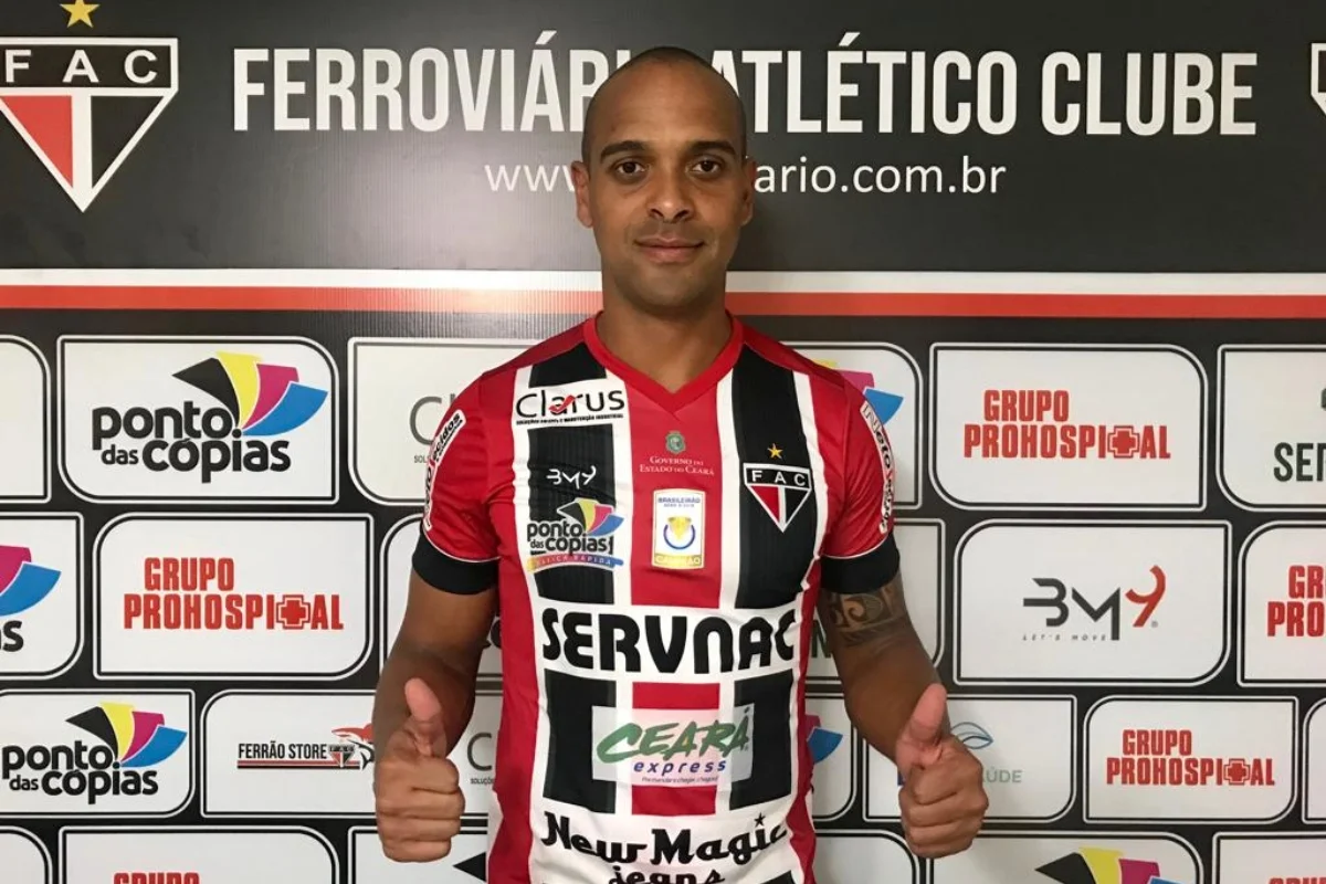 Quem era Tássio, ex-jogador do Botafogo que morreu após ventania no RJ - imagem 3 Quem era Tássio, ex-jogador do Botafogo que morreu após ventania no RJ - imagem 3