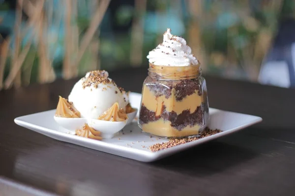 Mr. Brownie e Vai Bem Gelado abrem loja na Asa Sul