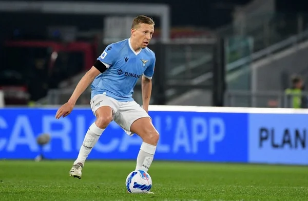 Imagem colorida de Lucas Leiva pela Lazio