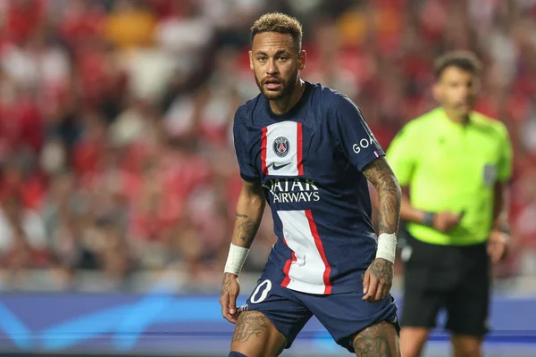 Van Basten volta a detonar comportamento de Neymar: “Sujo e chorão”