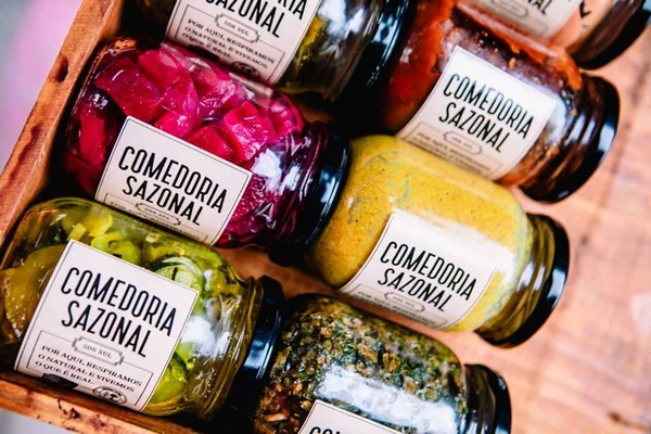 Chef Roberta Azevedo lança linha de produtos naturais da Comedoria Sazonal