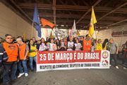 Sindicato de comerciários organizou protesto na manhã desta sexta (18/7)