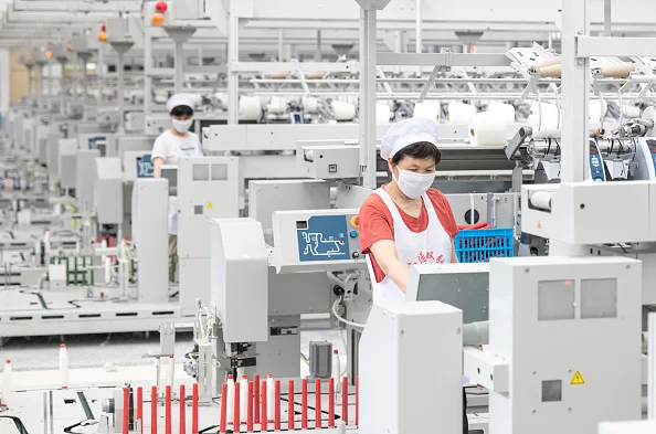 Com crescimento desacelerando, PIB chinês tem alta de 7,8%