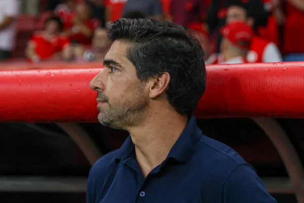 Foto colorida de Abel Ferreira, treinador do Palmeiras - Metrópoles
