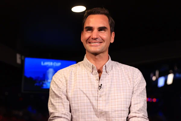 “O pior dessa lesão já passou”, diz o otimista Roger Federer de olho em 2022