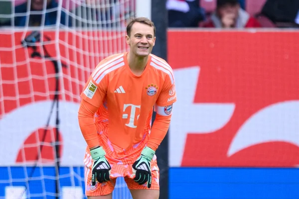 Foto colorida de Manuel Neuer, do Bayern de Munique - Metrópoles