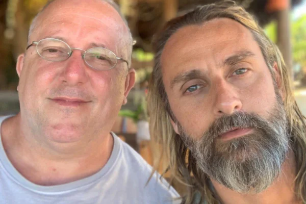 Ex-ator da Globo lamenta morte do marido: “Amor da minha vida”