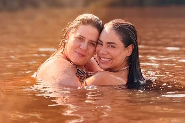 Após perda dos filhos, Tati Machado e Lexa viajam juntas - Metrópoles
