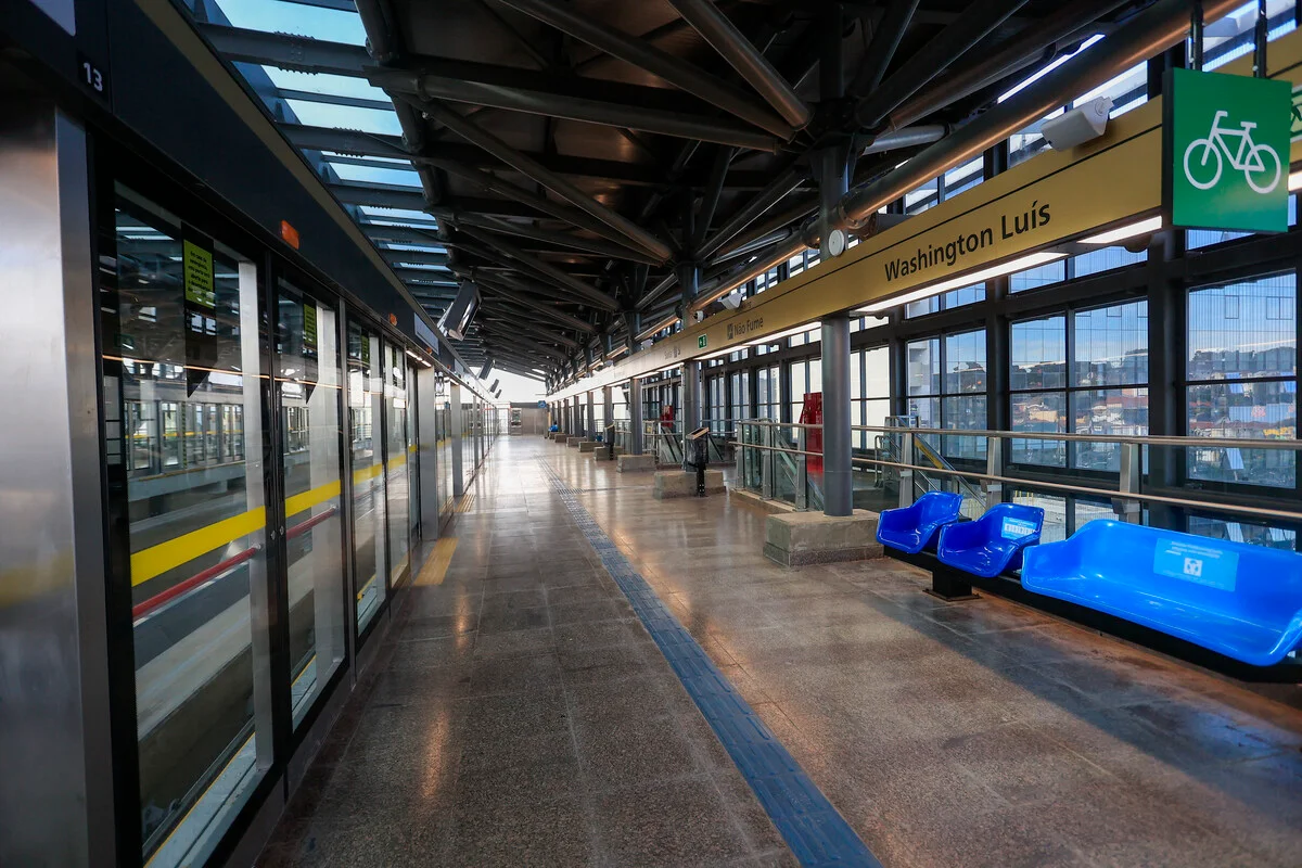 Estação Washington Luís, da Linha 17 Estação Washington Luís, da Linha 17