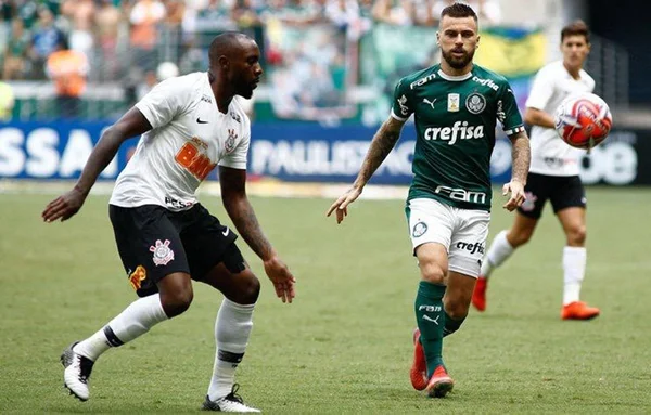 Domingo de Brasileirão tem clássicos paulista e mineiro