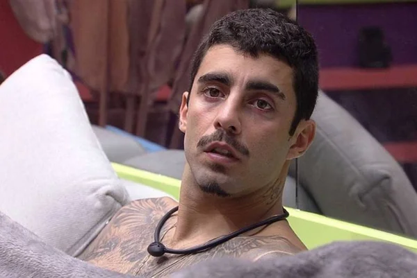 BBB22: Globo corta transmissão em meio a tutorial para lavar dinheiro