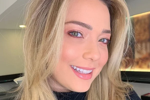 Carol Dantas fala sobre haters e autoestima: “Me acho linda”