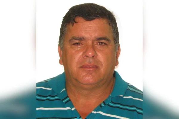 Foto colorida do empresário Donizeti Aparecido Alexandre de Souza, morto a tiros, em Embu das Artes, região metropolitana de São Paulo.