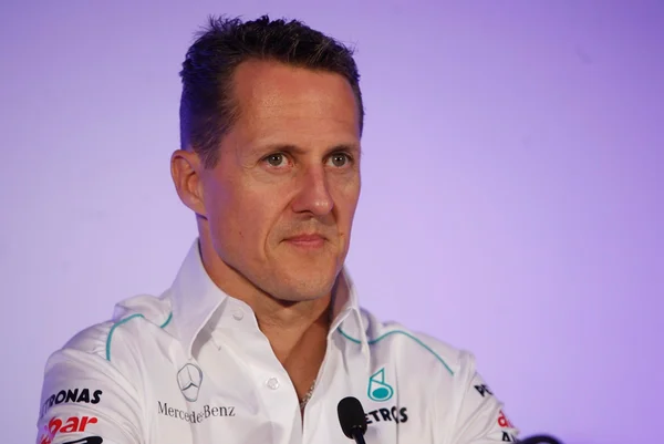 Ex-chefe da Ferrari sobre saúde de Schumacher: “Nas melhores mãos”