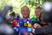 Arruda disse que, apesar de ser contrário à decisão do TSE, respeita a Justiça Arruda disse que, apesar de ser contrário à decisão do TSE, respeita a Justiça