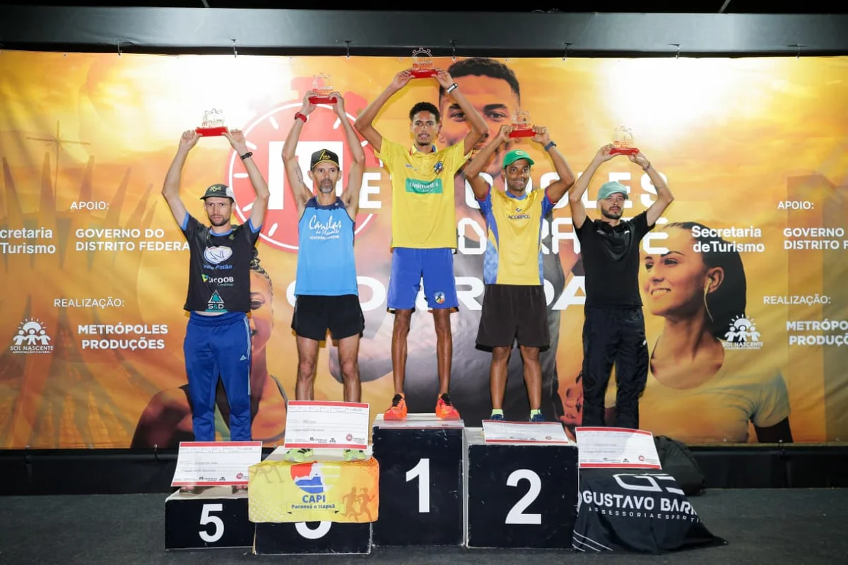 Pódio 8 km masculino Pódio 8 km masculino