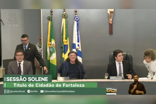 Cerimonial erra trilha e homenagem a Alceu Valença toca Zé Ramalho