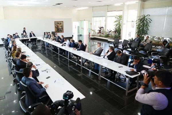 Relatório do governo Ibaneis traça plano para os primeiros 100 dias