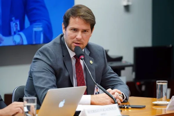 Presidente do Sindepo-DF assumirá chefia de gabinete de Flávia Arruda