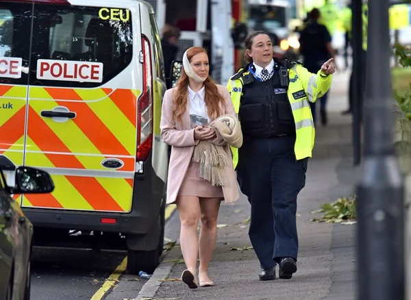 Sobreviventes relatam pânico e correria em ataque no metrô de Londres