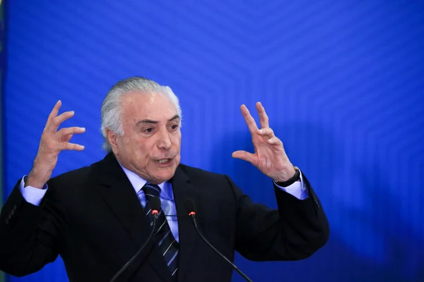 No Rio, Temer anuncia criação do Ministério da Segurança Pública