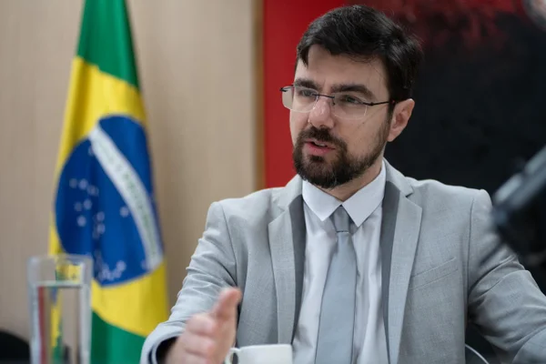 Secretário de Haddad sobre Milei: “Propostas são ousadas na campanha”